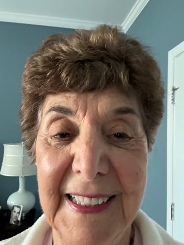 <strong>Carmen G. · Valencia</strong>
